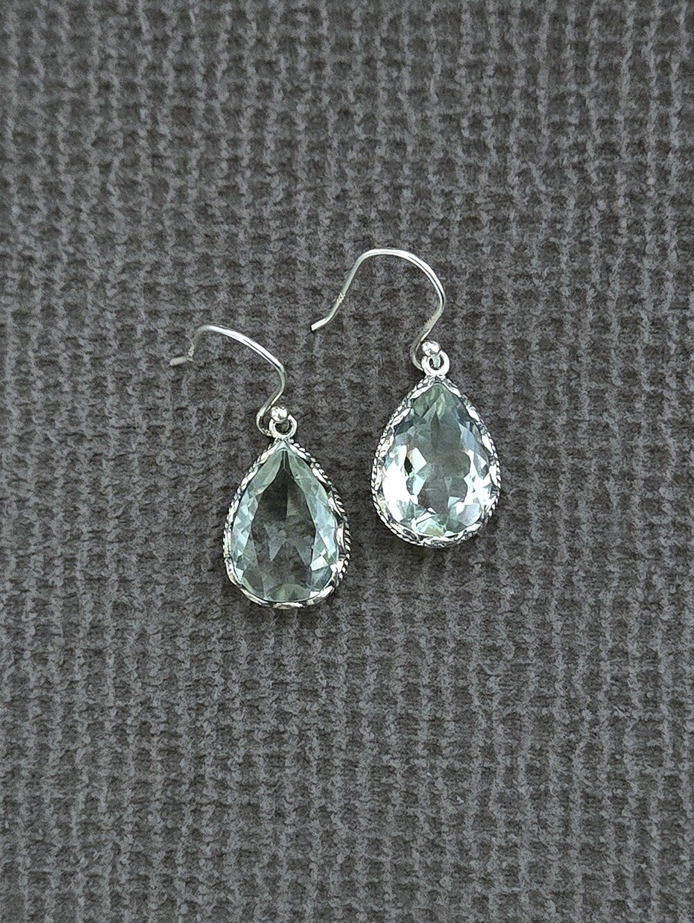 Shivam Green💚 Amethyst Teardrop💧Earrings - Picture 5 of 16
